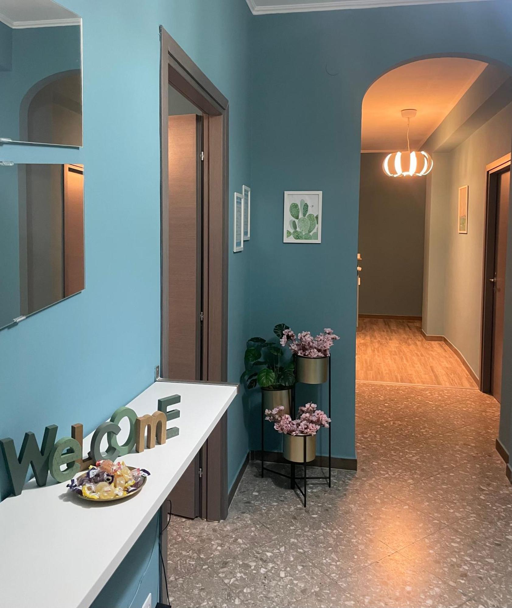 Interno1 Bari Policlinico Hotel Ngoại thất bức ảnh